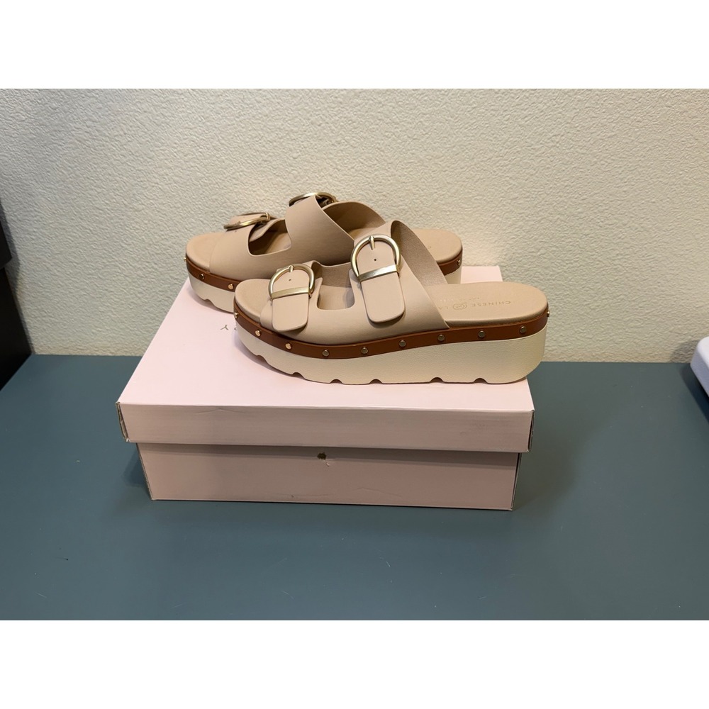 Chinese Laundry Surfs Up Beige Platform Wedge Slide Sandals Gold Buckle Studs 8